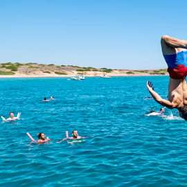 Atene: Tour in barca di Agistri ed Egina con pranzo e nuoto