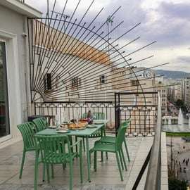 Atene: lezione di cucina in piccoli gruppi e cena privata sul balcone