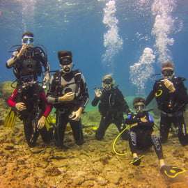 Atene: Scopri l'esperienza di immersione subacquea per principianti