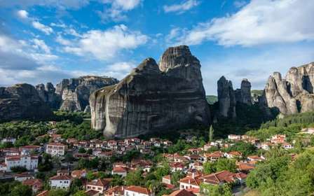 Atene: Escursione di un giorno a Meteora con audioguida e opzione pranzo