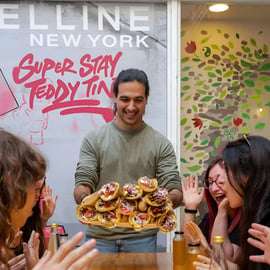 Atene: tour guidato a piedi del cibo di strada locale vegano