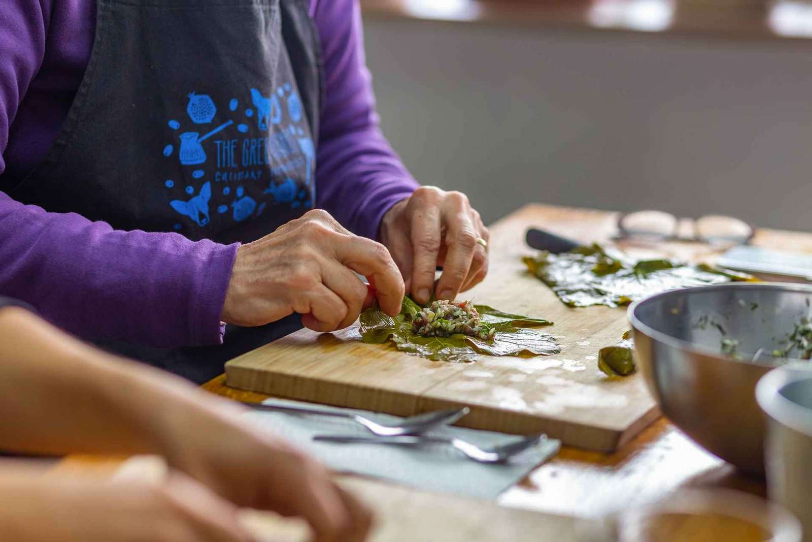 Atene: Visita al mercato alimentare e lezione di cucina con vino