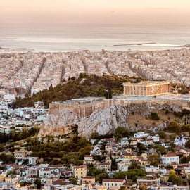 Transfer aeroportuale a Atene città facile in furgone e minibus