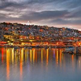 Trasferimento privato tra gli hotel di Atene e il porto del Pireo