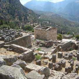 Tour privato di un'intera giornata a Delfi, Termopili da Atene