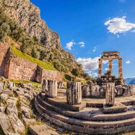 Tour privato di un'intera giornata a Delfi, Termopili da Atene