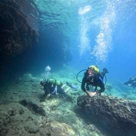 Atene: Immersioni singole o doppie per subacquei certificati