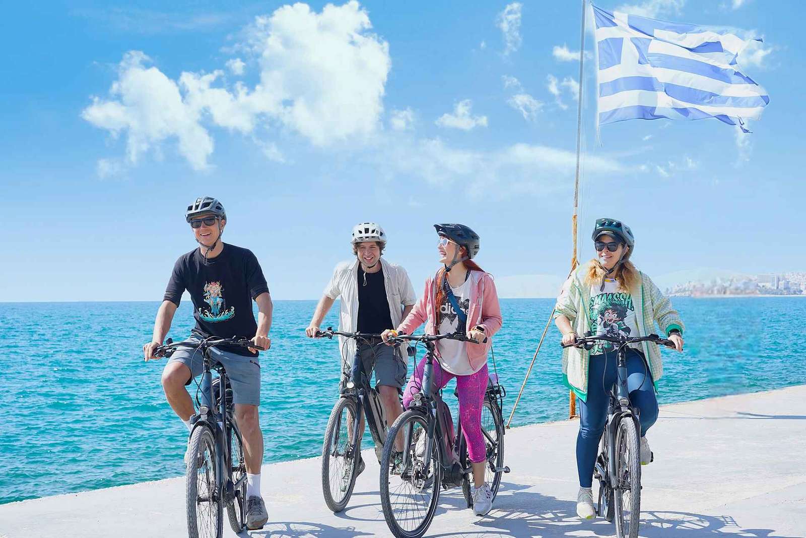 Atene: Tour della città e del mare in bicicletta