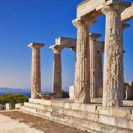 Atene: Escursione di gruppo di un piccolo gruppo sull'isola di Egina per scoprire una gemma nascosta