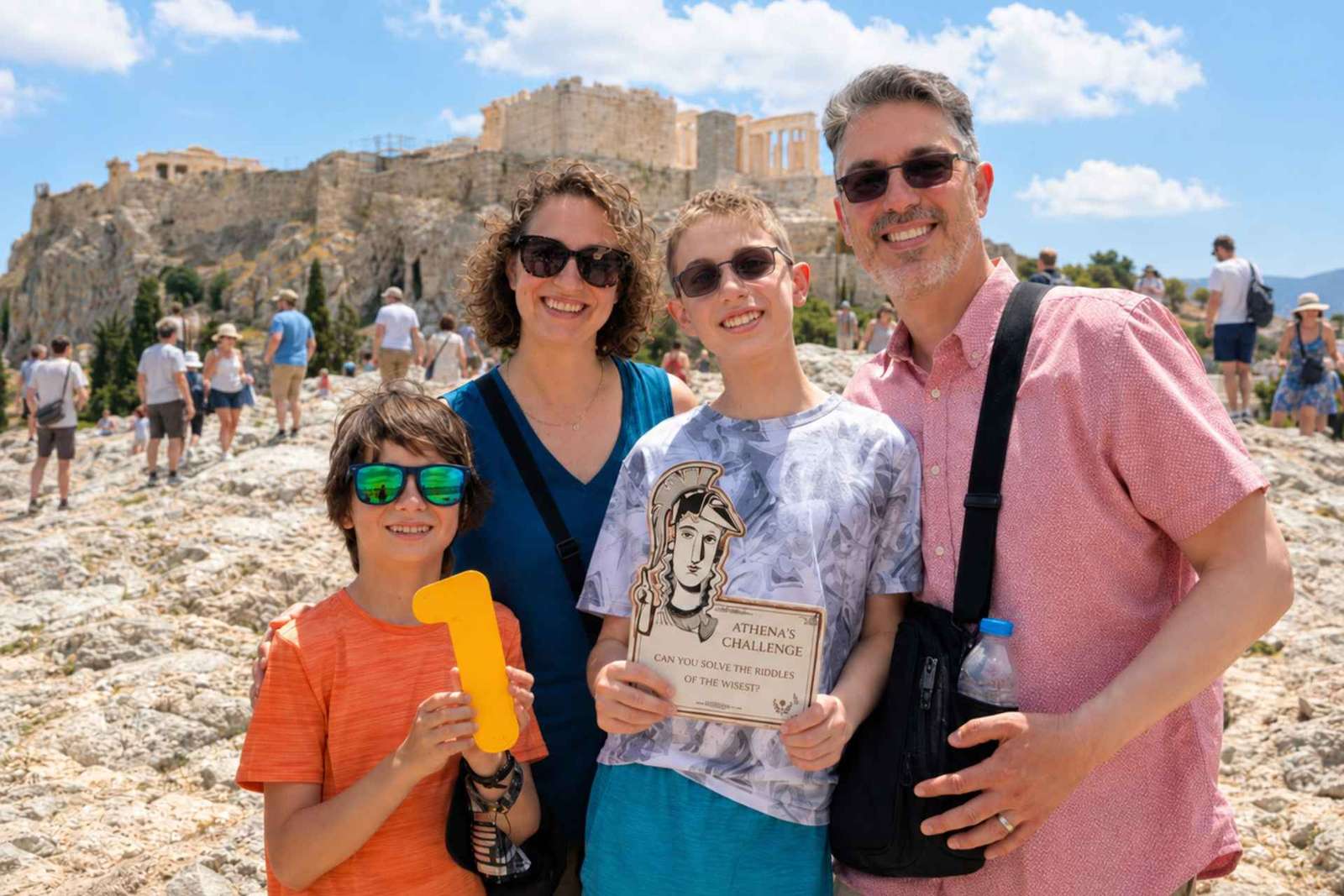 Atene: Caccia al tesoro mitologica per famiglie con soste gastronomiche