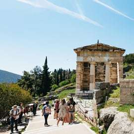 Atene: Tour guidato del museo e della mitologia di Delfi