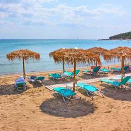 Atene: Escursione di gruppo di un piccolo gruppo sull'isola di Egina per scoprire una gemma nascosta