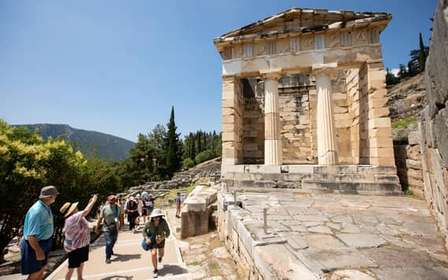 Da Atene: Tour guidato di Delfi di un giorno intero