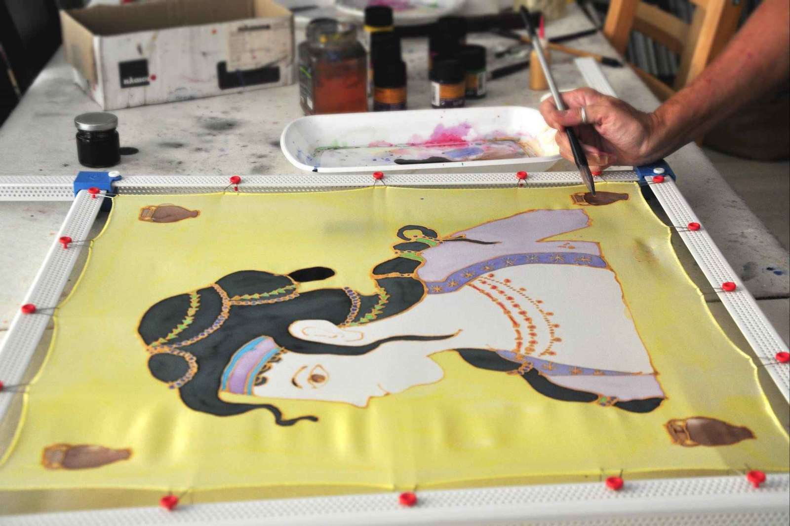 Crea i tuoi souvenir di sciarpa di seta greca
