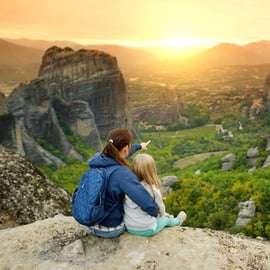 Atene: Escursione di 2 giorni a Meteora con hotel, tramonto e tour mattutino