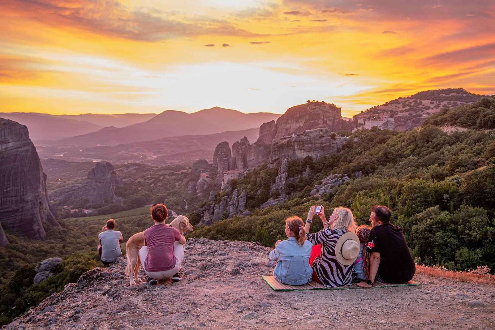 Da Atene: 3 giorni a Meteora e Delfi con tour e hotel