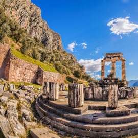 Da Atene: Tour di un giorno a Delfi con audioguida V.R.