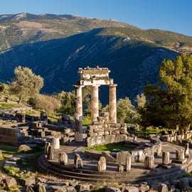 Tour privato di un'intera giornata a Delfi, Termopili da Atene