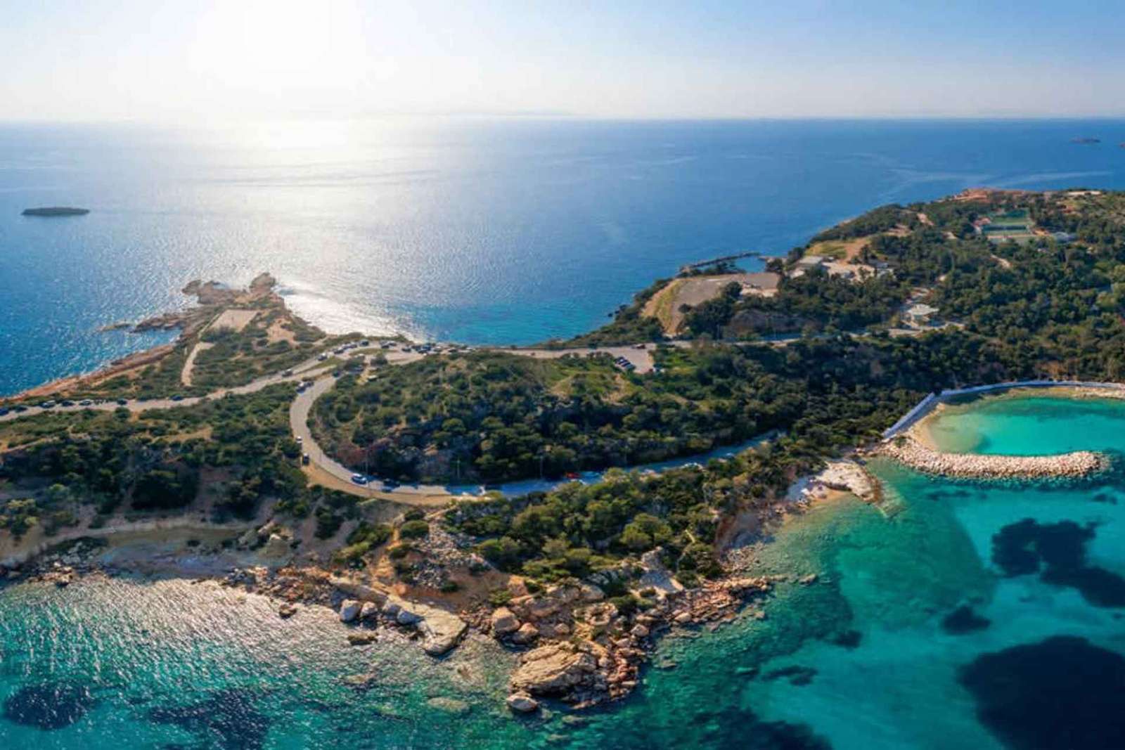 Atene: fuga sulla riviera, nuoto al lago Vouliagmeni e assaggi locali