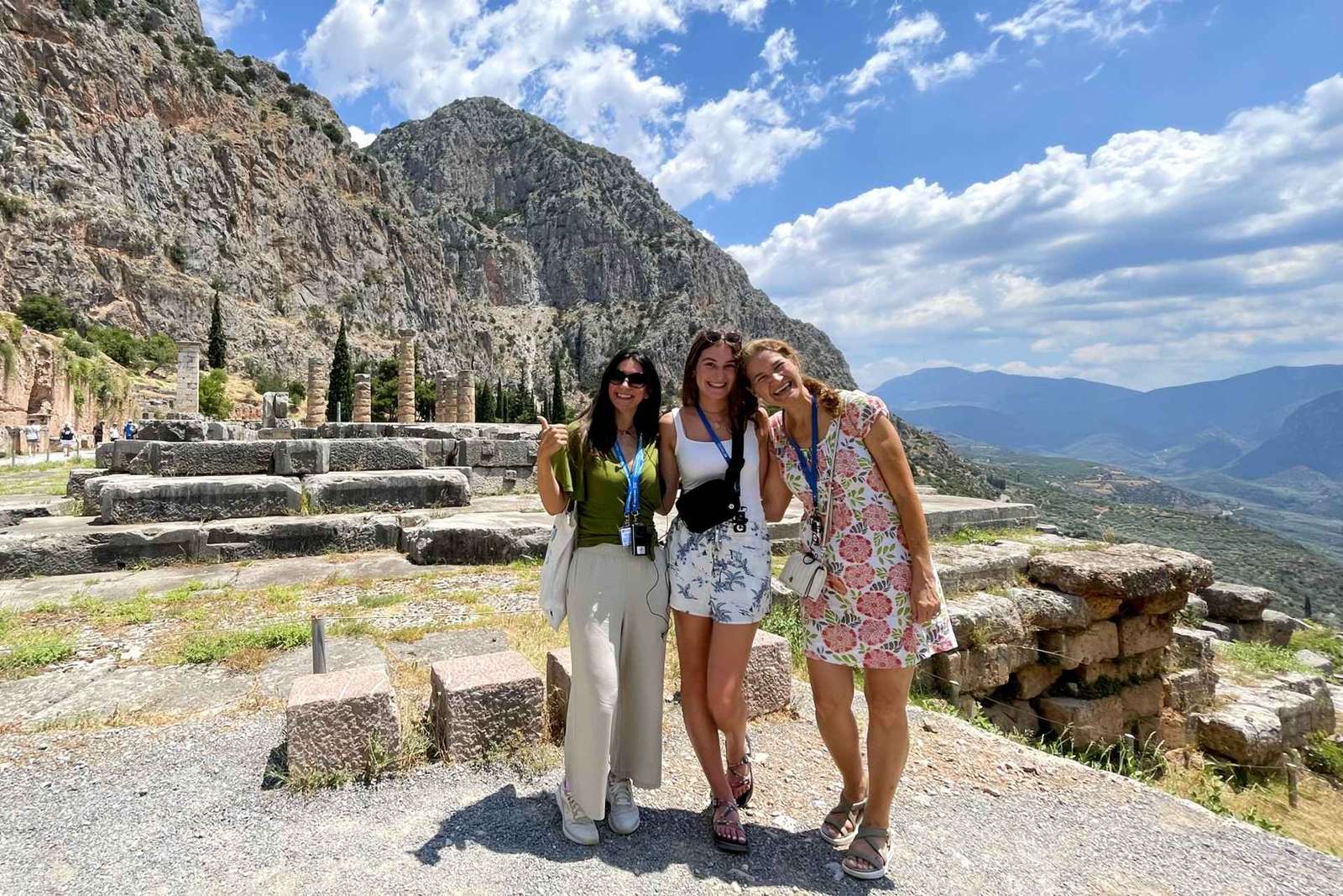 Atene: Delfi, Museo di Delfi e Arachova: escursione di un giorno con guida