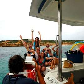 Atene: Tour in catamarano della Riviera con pasto e bevande
