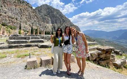 Atene: Delfi, Museo di Delfi e Arachova: escursione di un giorno con guida