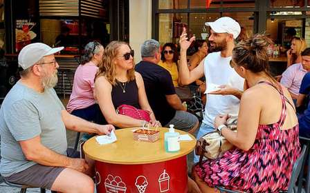 Atene: Tour gastronomico con degustazione di cibo di strada
