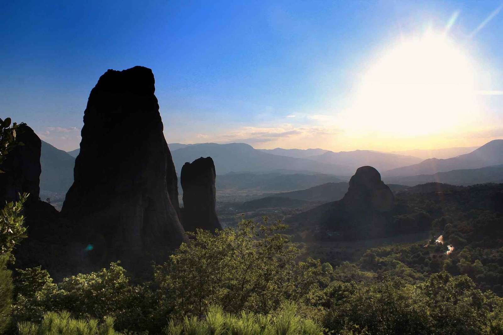 Da Atene: Delfi e Meteora: tour di 2 giorni con hotel