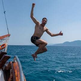 Atene: Crociera ad Agistri, Moni e Egina con pranzo e bevande