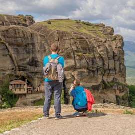 Atene: Escursione di 2 giorni a Meteora con hotel, tramonto e tour mattutino