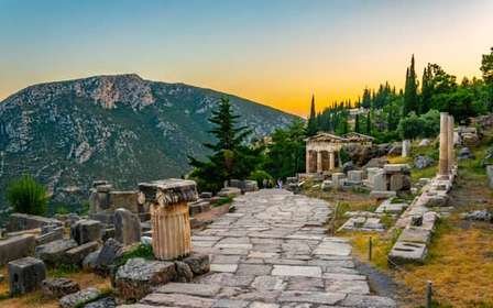 Da Atene: Escursione di un giorno al Tempio di Apollo e all'Oracolo di Delfi