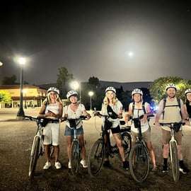Atene: tour panoramico di 2 ore in bicicletta elettrica dopo il tramonto