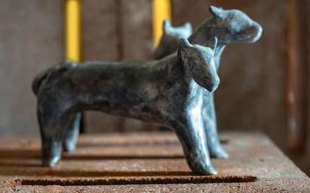 Atene: scolpite una creatura mitologica della mitologia greca