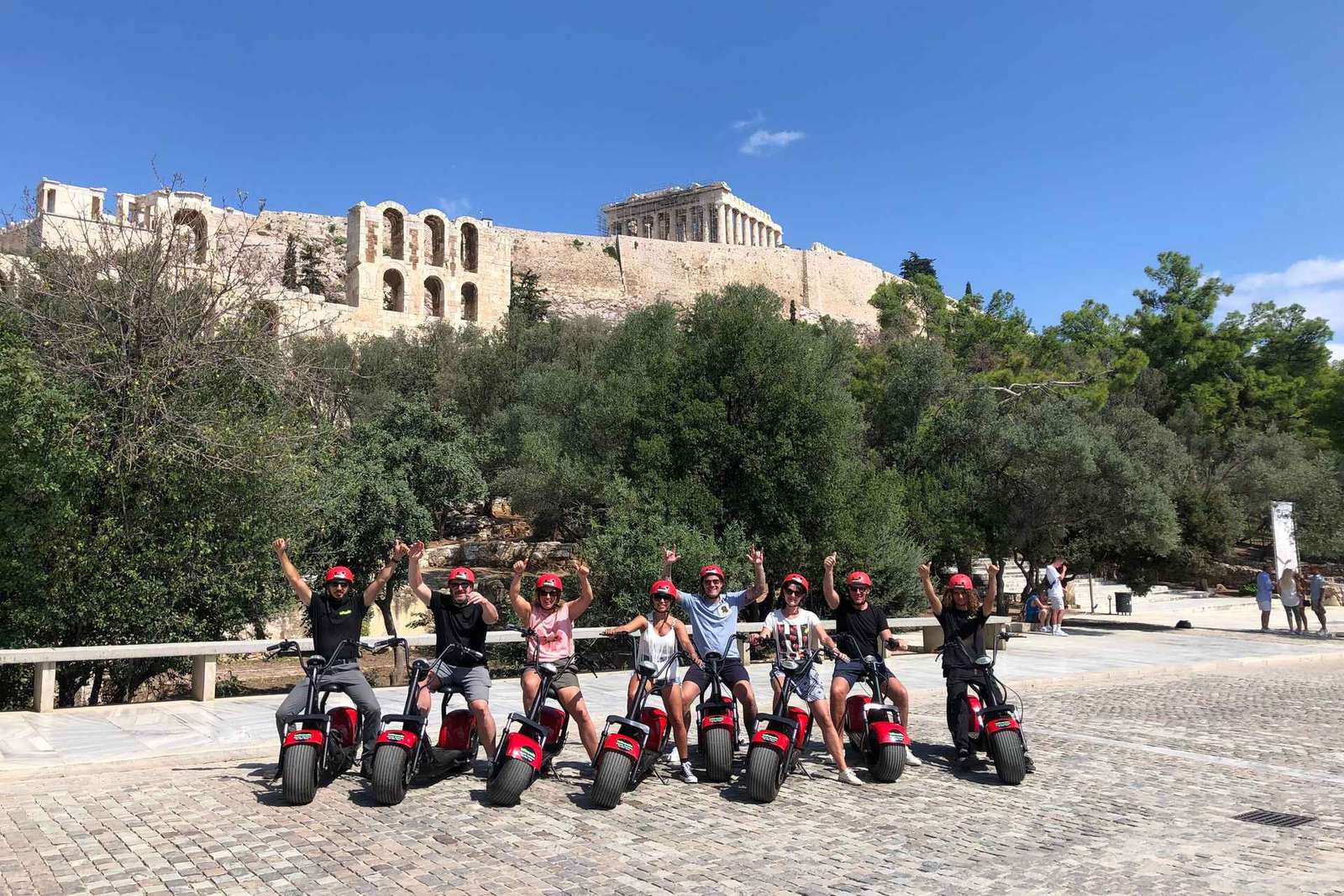 Atene: Tour guidato dell'Acropoli in scooter, vincitore di numerosi premi